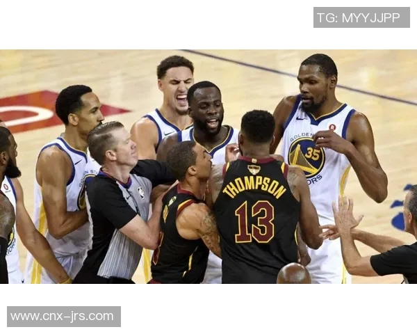 骑士与猛龙第三场激战回顾球员表现与战术分析全景呈现